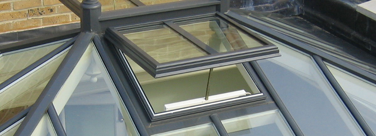 A roof lantern with a 'double pane' vents